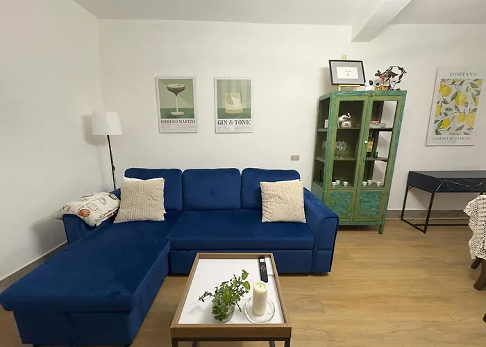 Casa Nico And Vico דירה